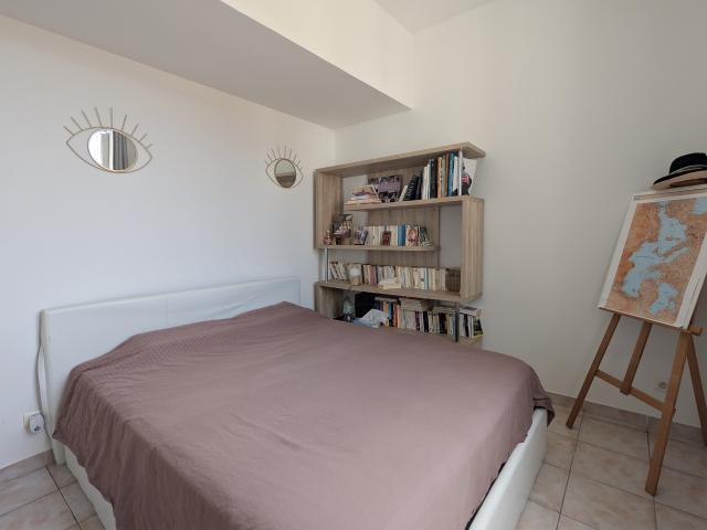 Location Appartement 4 pièces 78m² MARSEILLE 8ème