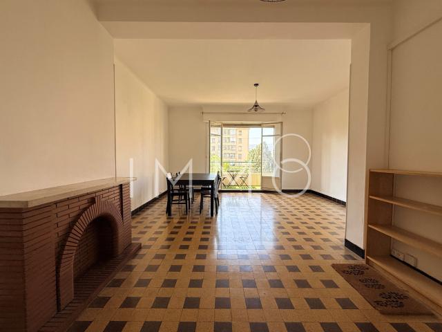 Location Appartement 4 pièces 78m² MARSEILLE 9ème
