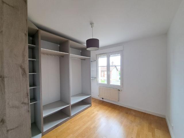 Location Appartement 4 pièces 78m² TROYES 10000