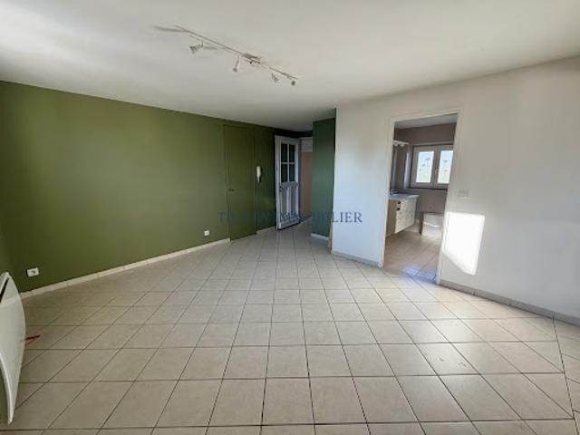 Location Appartement 4 pièces 79.07 m2 Andelu