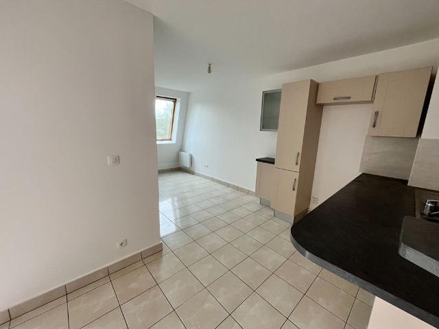 Location appartement 4 pièces, 79.28m², Dourdan