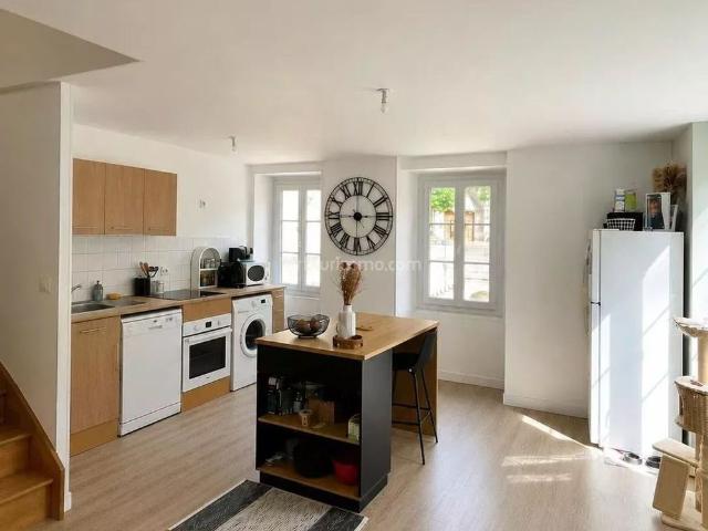 Location Appartement 4 pièces 79 m2 à Saint Chef