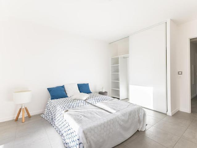 Location Appartement 4 pièces 79 m2 Saint Ouen