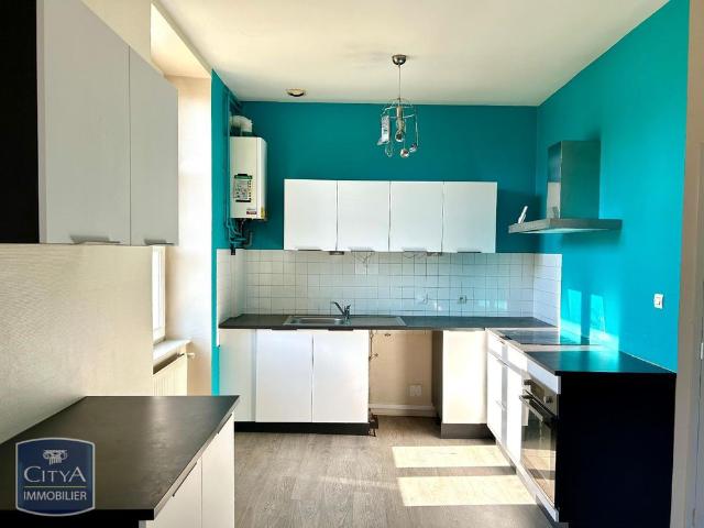 Location Appartement 4 pièces 79m² BOURG EN BRESSE 01000