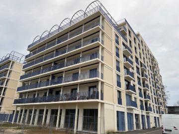 Location Appartement 4 pièces 79m² BORDEAUX 33800