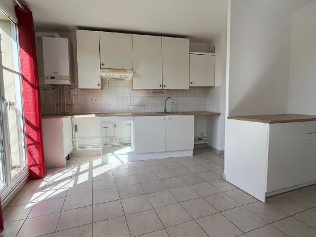 Location Appartement 4 pièces 79m² LOUVRES 95380