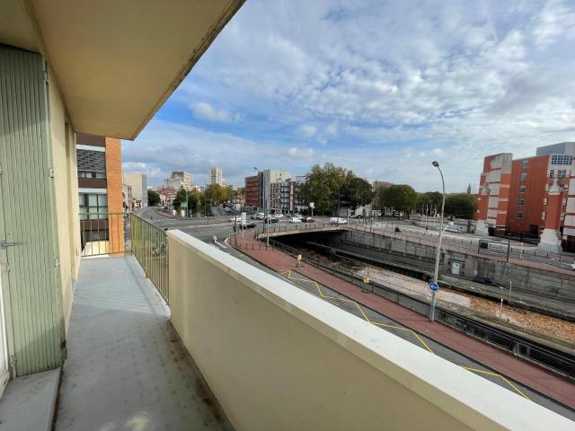 Location Appartement 4 pièces 79m² TOULOUSE 31200