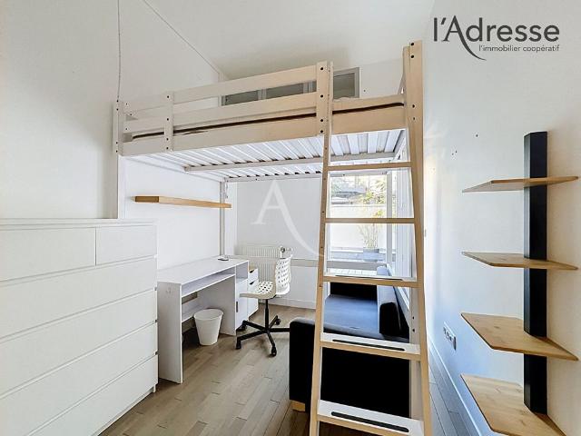 Location appartement 4 pièces, 83.00m², Puteaux