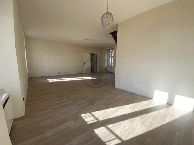 Location Appartement 4 pièces 83 m2 à Baume les Dames