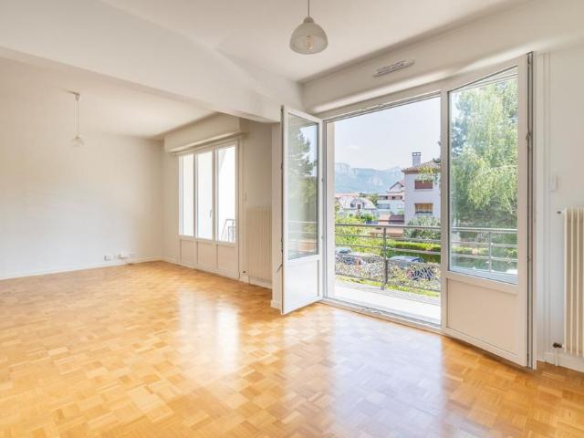 Location Appartement 4 pièces 83m² ANNECY 74000