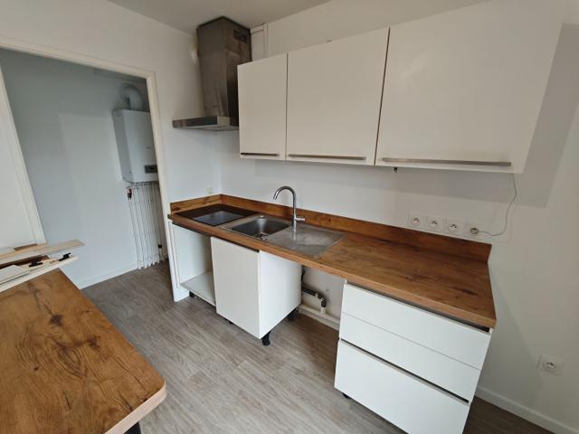 Location Appartement 4 pièces 83m² LILLE 59000