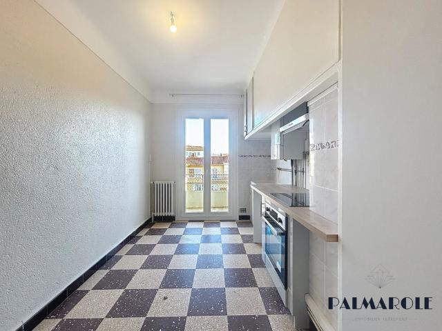 Location Appartement 4 pièces 83m² PERPIGNAN 66100