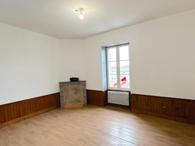 Location Appartement 4 pièces 80.6 m2 Cavignac