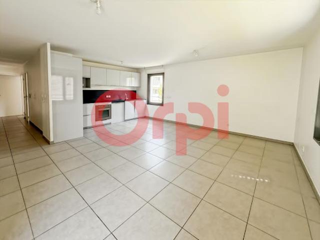 Location Appartement 4 pièces 80.83 m2 Lyon 8ème