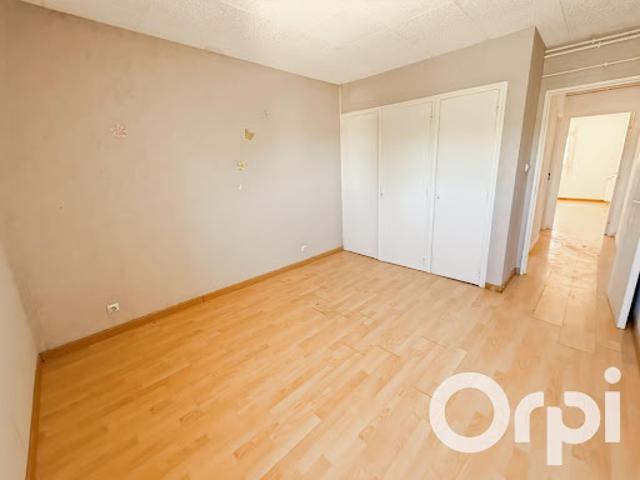 Location Appartement 4 pièces 80.96 m2 Bollene