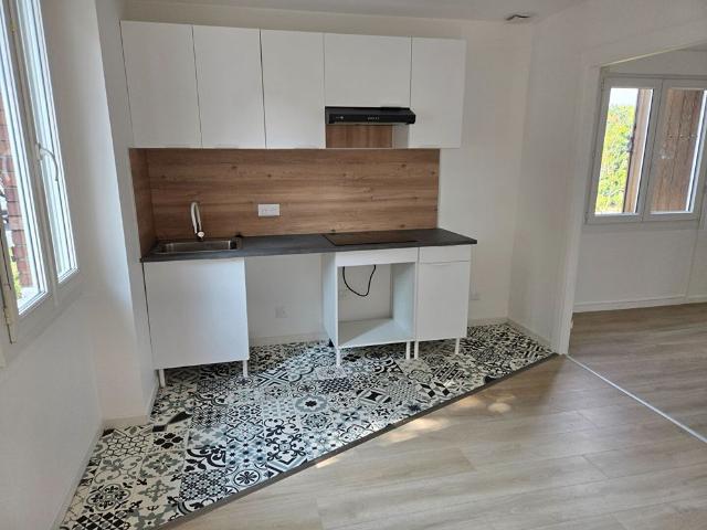 Location appartement 4 pièces, 80.00m², Carmaux