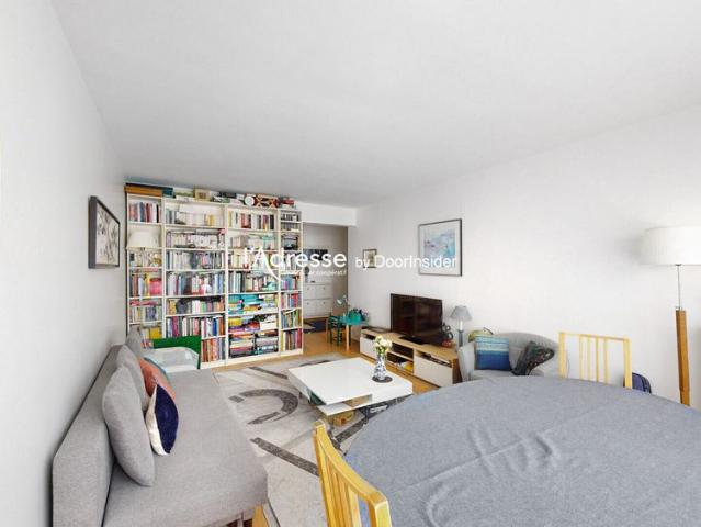 Location appartement 4 pièces, 80.30m², Paris 15