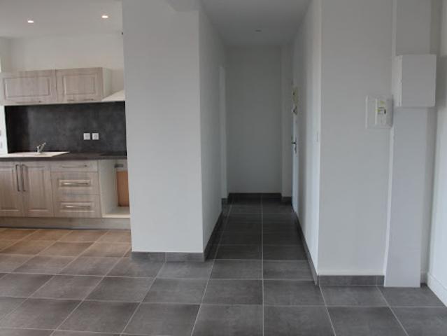 Location Appartement 4 pièces 80 m2 Auxerre