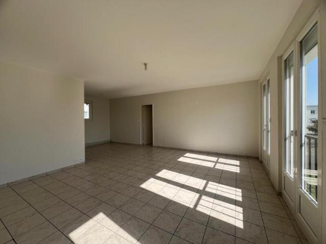 location appartement 4 pièces 80 m² st jean de braye: t4 de 80.7 m² | 13672 durand montouché