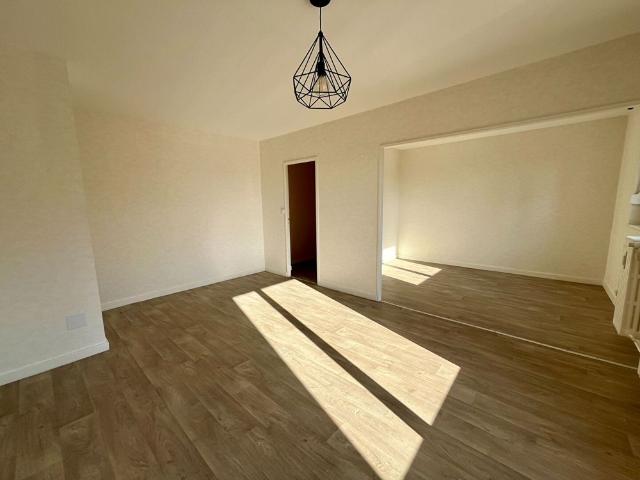 Location Appartement 4 pièces 80m²