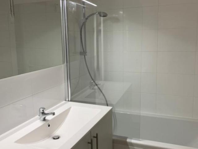 Location Appartement 4 pièces 80m² CAHORS 46000
