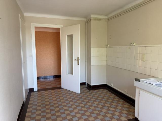 Location Appartement 4 pièces 80m² CHAMBERY 73000