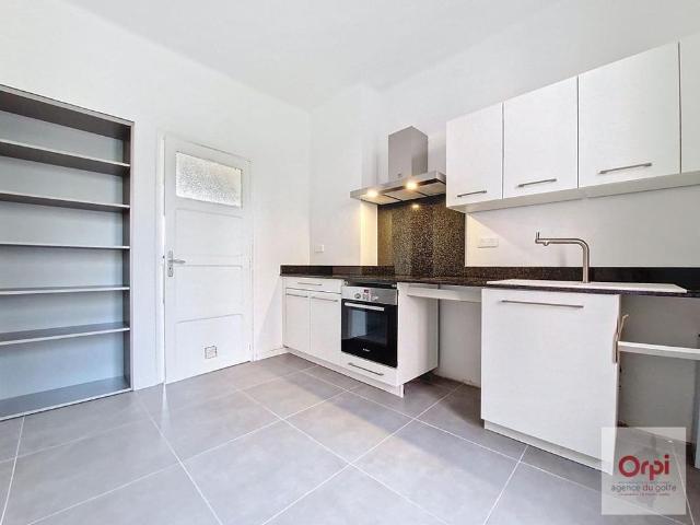 Location Appartement 4 pièces 80m² AJACCIO 20090