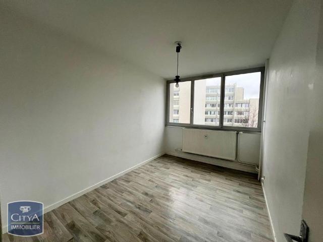 Location Appartement 4 pièces 80m² LILLE 59000
