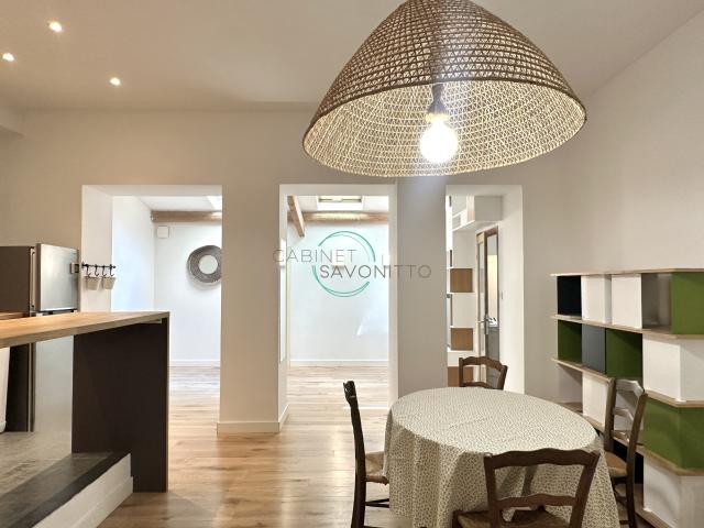 Location Appartement 4 pièces 80m² MARSEILLE 7ème