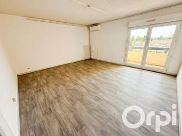 Location Appartement 4 pièces 81.11 m2 Bollene