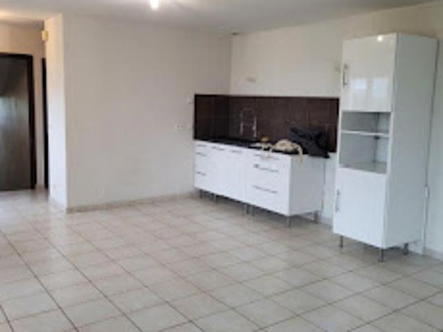 Location Appartement 4 pièces 81 m2 Saint Ismier