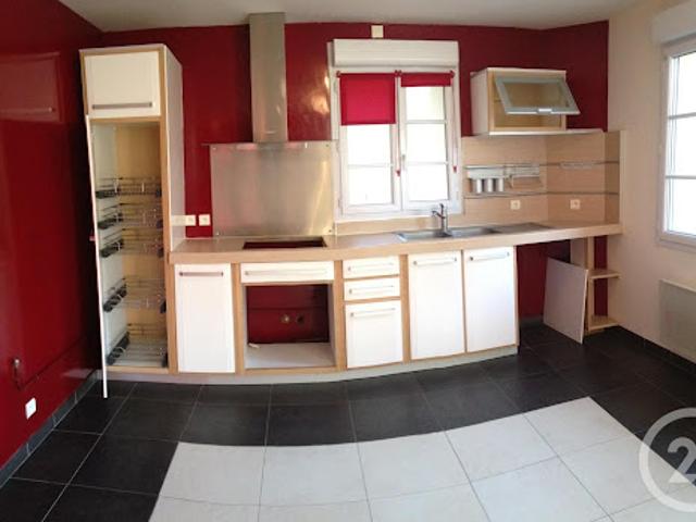 Location Appartement 4 pièces 81 m2 Sermaises