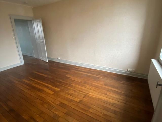 Location Appartement 4 pièces 81m²