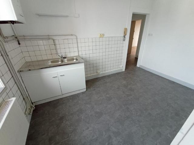 Location Appartement 4 pièces 81m²