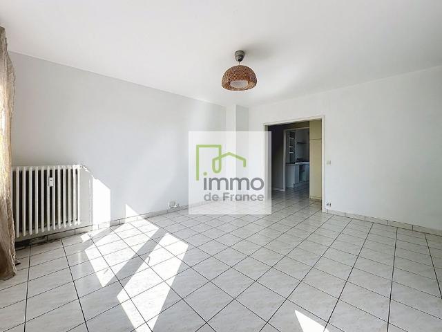 Location Appartement 4 pièces 81m²