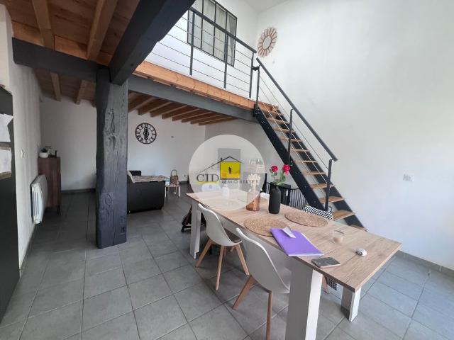 Location Appartement 4 pièces 81m² COLOMBIER SAUGNIEU 69124