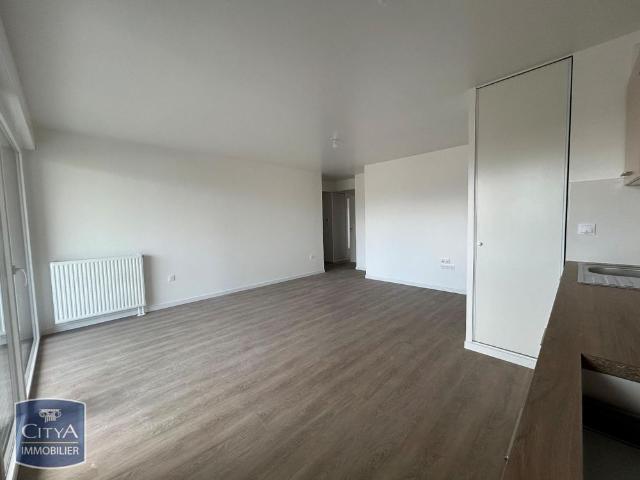 Location Appartement 4 pièces 81m² CAEN 14000