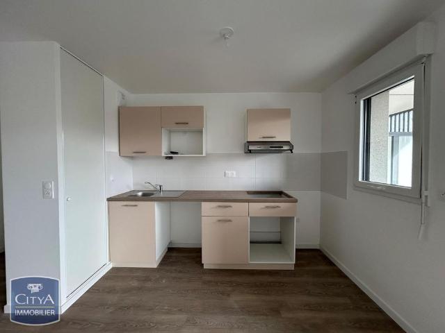 Location Appartement 4 pièces 81m² CAEN 14000