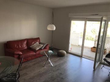 Location Appartement 4 pièces 81m² CENON 33150