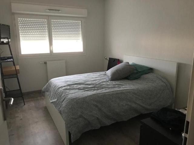 Location Appartement 4 pièces 81m² CENON 33150
