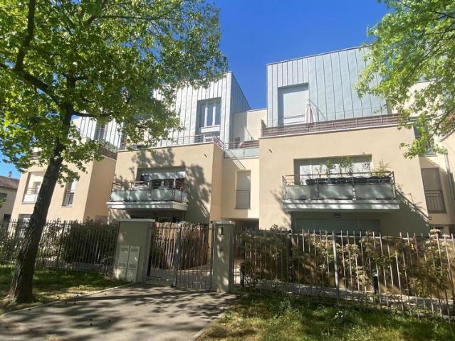 Location Appartement 4 pièces 81m² CHAMPIGNY SUR MARNE 94500