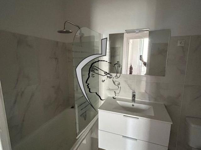 Location Appartement 4 pièces 81m² AJACCIO 20090