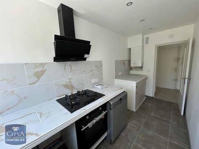 Location Appartement 4 pièces 81m² BEZIERS 34500