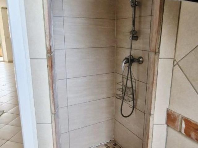 Location Appartement 4 pièces 81m² LA ROQUETTE SUR SIAGNE 06550