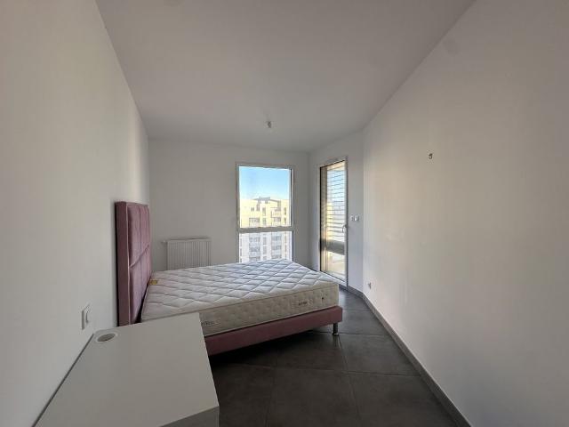 Location Appartement 4 pièces 81m² MONTPELLIER 34000