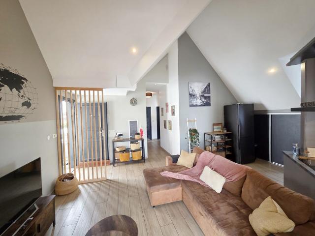 Location Appartement 4 pièces 81m² ST DENIS 97400