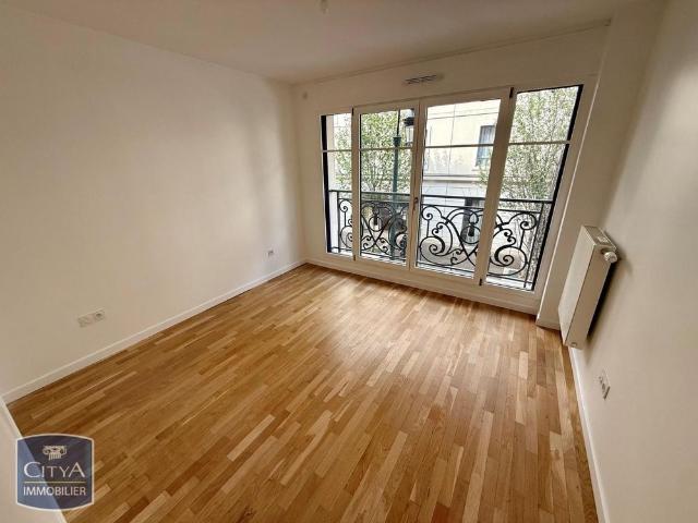 Location Appartement 4 pièces 81m² PUTEAUX 92800