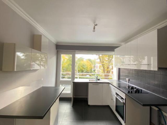 Location appartement 4 pièces, 82.51m², Yerres