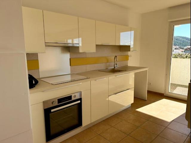 Location Appartement 4 pièces 82.61 m2 Oraison