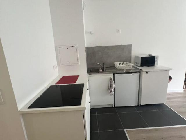 Appartement 4 pièces Montreuil 82.80m² 2190€ à louer l'Adresse